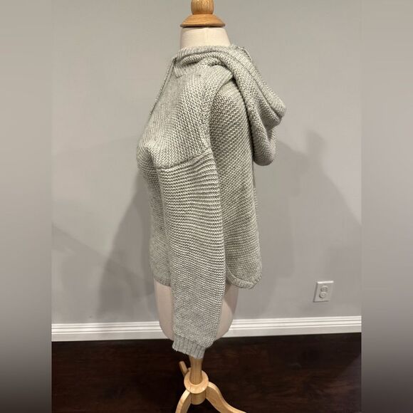 AQUA Size Small Grey Women's Pullover Hoodie Knit Sweater - Picture 3 of 6